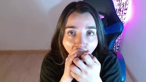 ana 3 online show from October 2025 01:12:02 AM