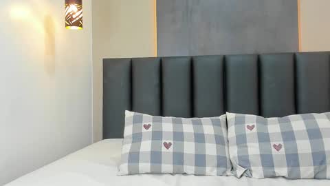 A N N A   V O S S  online show from November 2025 11:43:01 AM