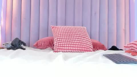 A N N A   V O S S  online show from November 2025 11:47:01 PM