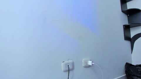 Andrs   -                   online show from September 2025 12:22:02 AM