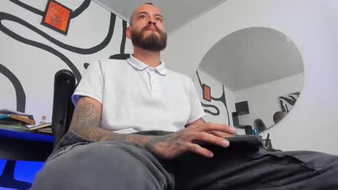 Andrs   -                   online show from January 2026 01:11:02 AM