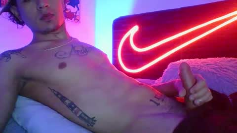 andersonZ98 online show from September 2025 08:41:02 PM