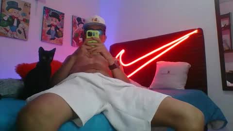 andersonZ98 online show from October 2025 07:58:02 PM