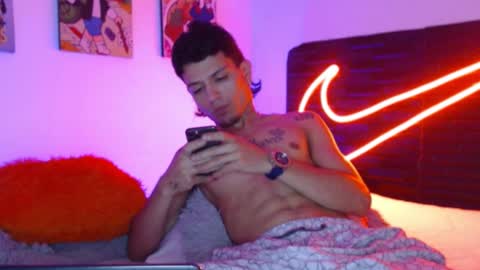 andersonZ98 online show from November 2025 06:59:01 AM