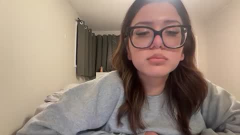 Snapshot of anditspinkxo chatting on June 2026 06:13:02 AM anditspinkxo online show from June 2026 06:13:02 AM