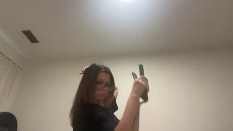 Snapshot of anditspinkxo chatting on June 2026 12:33:02 AM anditspinkxo online show from June 2026 12:33:02 AM
