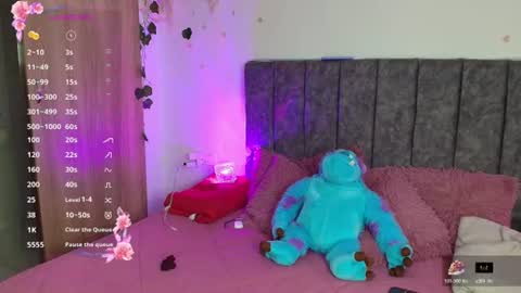 Snapshot of andra_rosse chatting on July 2026 08:16:01 PM Andra de la Rosse online show from July 2026 08:16:01 PM