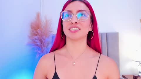 Andra Cyrus online show from January 2025 05:37:02 PM