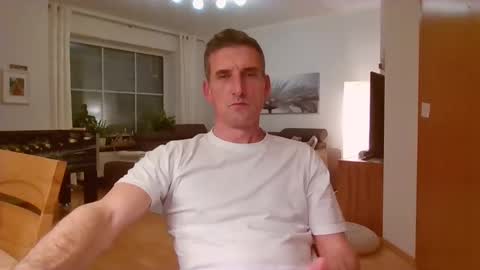 Snapshot of andre029 chatting on December 2024 10:10:01 PM Name online show from December 2024 10:10:01 PM