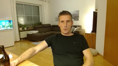 Snapshot of andre029 chatting on November 2025 03:38:02 PM Name online show from November 2025 03:38:02 PM