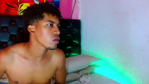 andrea andres couplehot online show from December 2025 10:44:02 AM