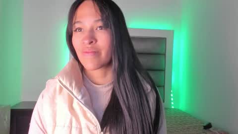 Snapshot of andrea_brunette_ chatting on October 2025 01:11:01 PM andrea_brunette_ online show from October 2025 01:11:01 PM