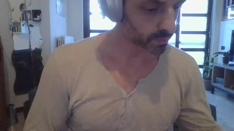 Snapshot of andrea_feetlover chatting on April 2026 04:38:01 PM andrea_feetlover online show from April 2026 04:38:01 PM