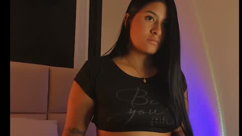 andrea online show from January 2025 04:28:02 AM