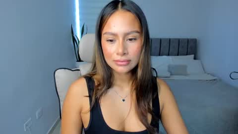 andrea online show from February 2025 10:04:02 PM