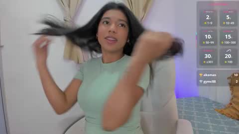 Andrea online show from October 2025 12:22:02 PM