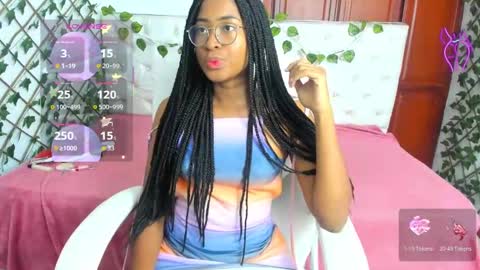 Naomi Andrea Daviss online show from November 2025 11:32:01 AM