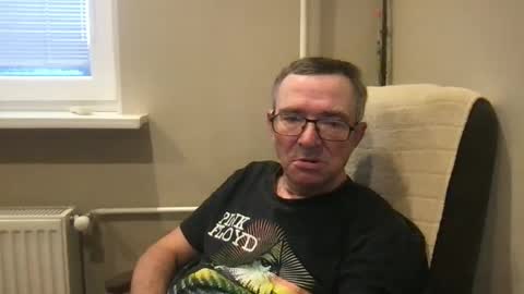 andreass60 online show from November 2025 06:24:02 AM