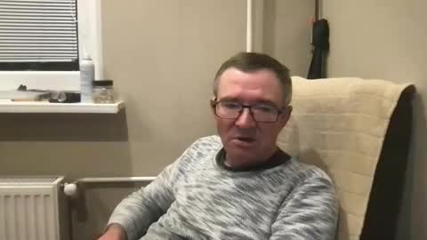 andreass60 online show from November 2025 05:06:02 PM