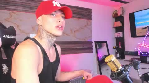 andrees_s online show from December 2025 03:13:01 AM