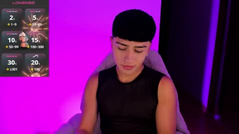 Andrew online show from October 2025 03:04:02 AM