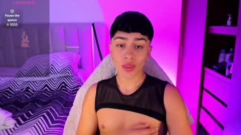 Snapshot of andreewwx_m chatting on February 2026 12:11:02 AM Andrew online show from February 2026 12:11:02 AM