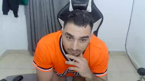 Snapshot of andres180950734 chatting on June 2026 12:11:01 AM andres180950734 online show from June 2026 12:11:01 AM