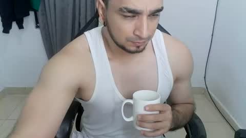 Snapshot of andres180950734 chatting on June 2026 11:01:02 AM andres180950734 online show from June 2026 11:01:02 AM