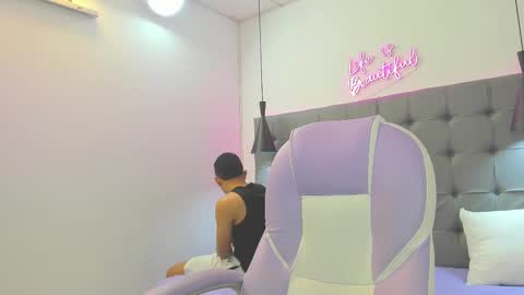 IM ANDRES online show from November 2025 02:10:01 AM