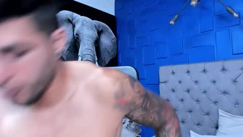 insta andres clark  online show from November 2025 06:23:02 PM