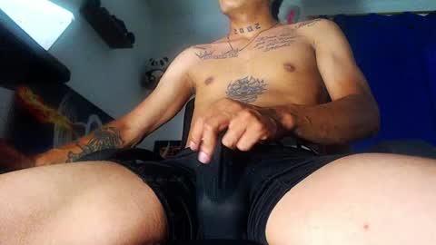 Andrs   o online show from April 2026 10:59:01 PM