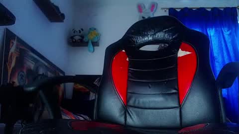 Snapshot of andres_cond chatting on May 2026 12:46:02 PM Andrs o online show from May 2026 12:46:02 PM