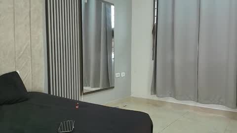 andres_cream online show from October 2025 12:12:02 PM