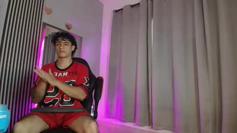 andres_cream online show from November 2025 12:59:02 PM