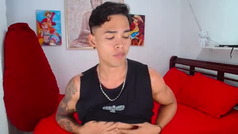 andres_santos777 online show from January 2025 05:26:02 AM