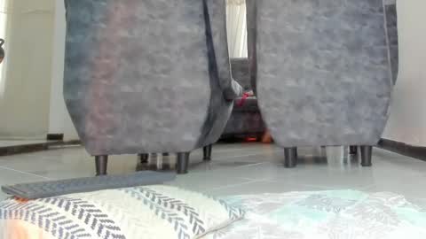 Isa  --------- online show from March 2025 09:04:02 PM