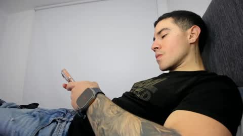 Snapshot of andresjuan92 chatting on May 2026 01:46:02 AM onlyfanscallmegotter online show from May 2026 01:46:02 AM
