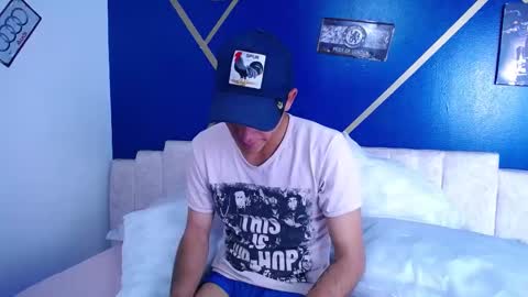 Snapshot of andresmatt chatting on December 2024 10:01:01 AM ANDRESMATT online show from December 2024 10:01:01 AM