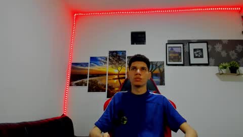 andrew_2811 online show from October 2025 07:40:02 AM