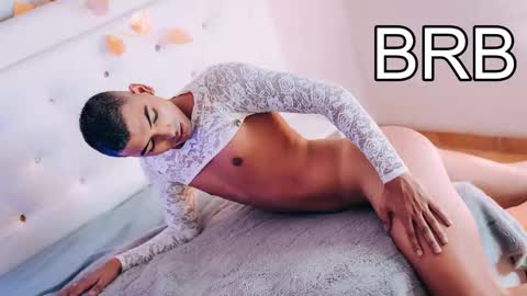 Andrew Jones Independient model  online show from February 2025 03:19:02 PM