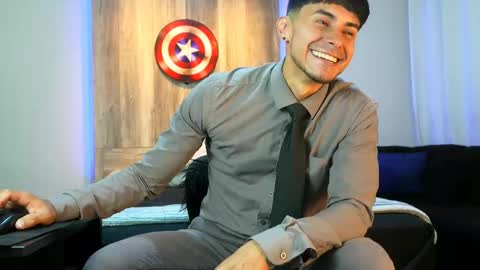 Andrew online show from March 2025 02:25:01 AM