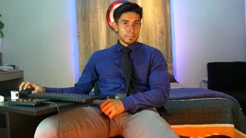 Andrew online show from February 2026 01:32:02 AM