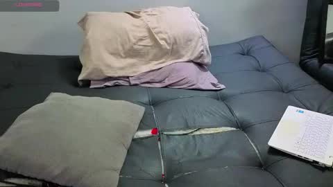 Andrew online show from October 2025 02:35:01 AM