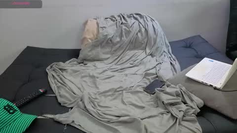 Andrew online show from October 2025 01:50:01 AM