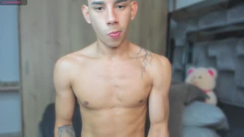 Andrew M. online show from November 2025 03:28:01 AM