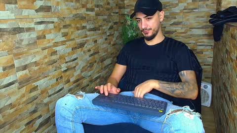 MasterRomania  online show from December 2024 04:45:01 AM