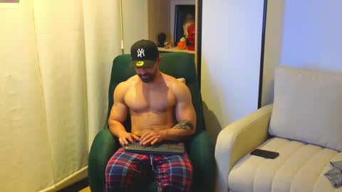 Andrew online show from December 2024 05:42:02 AM