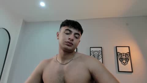 Andrewlamar21 online show from January 2025 05:01:01 PM