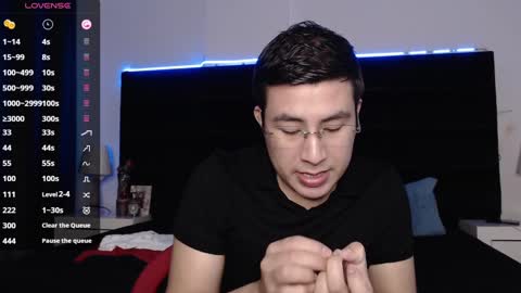 andrewmhilton_ online show from February 2025 03:32:02 AM