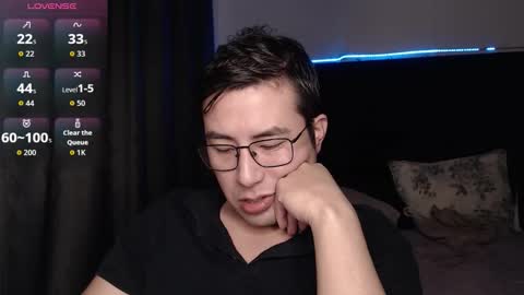 andrewmhilton_ online show from January 2026 06:29:02 AM